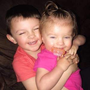 Meet your Posher, Hilary